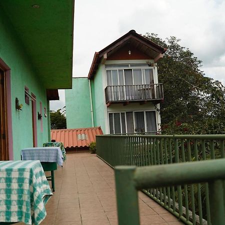 Casa Chapina Francesa San Lorenzo El Tejar Exterior photo