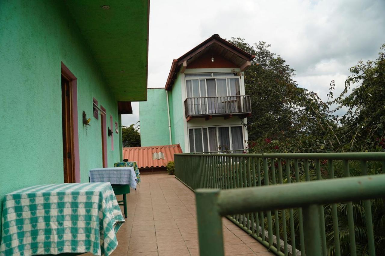 Casa Chapina Francesa San Lorenzo El Tejar Exterior photo