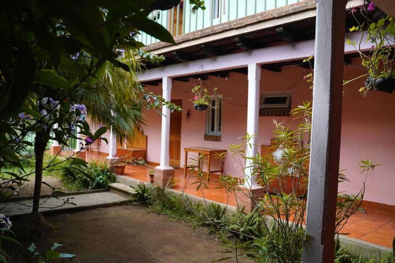 Casa Chapina Francesa San Lorenzo El Tejar Exterior photo