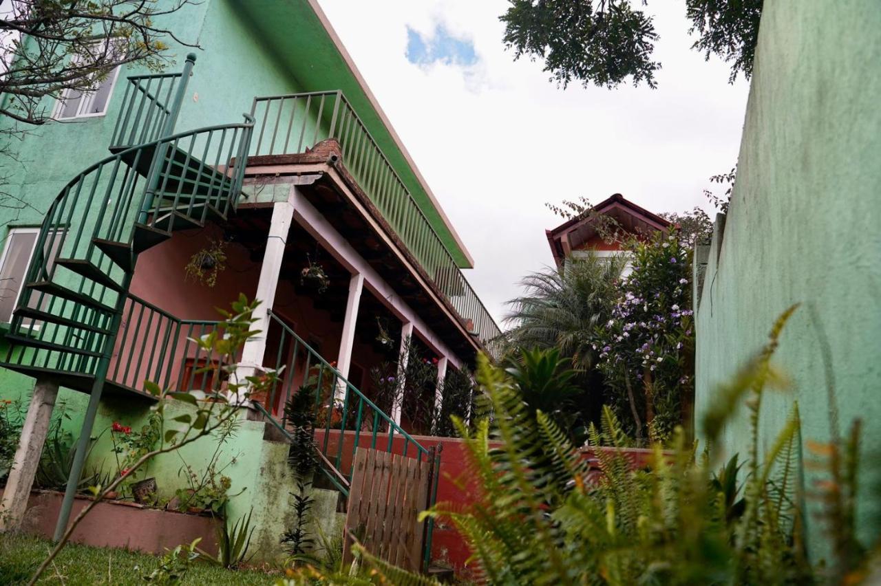 Casa Chapina Francesa San Lorenzo El Tejar Exterior photo