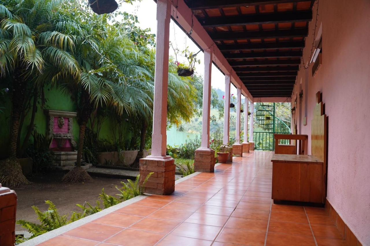 Casa Chapina Francesa San Lorenzo El Tejar Exterior photo