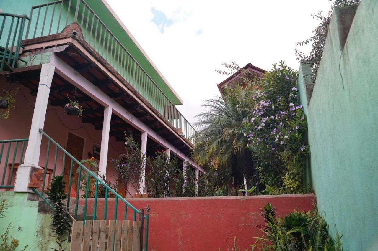 Casa Chapina Francesa San Lorenzo El Tejar Exterior photo