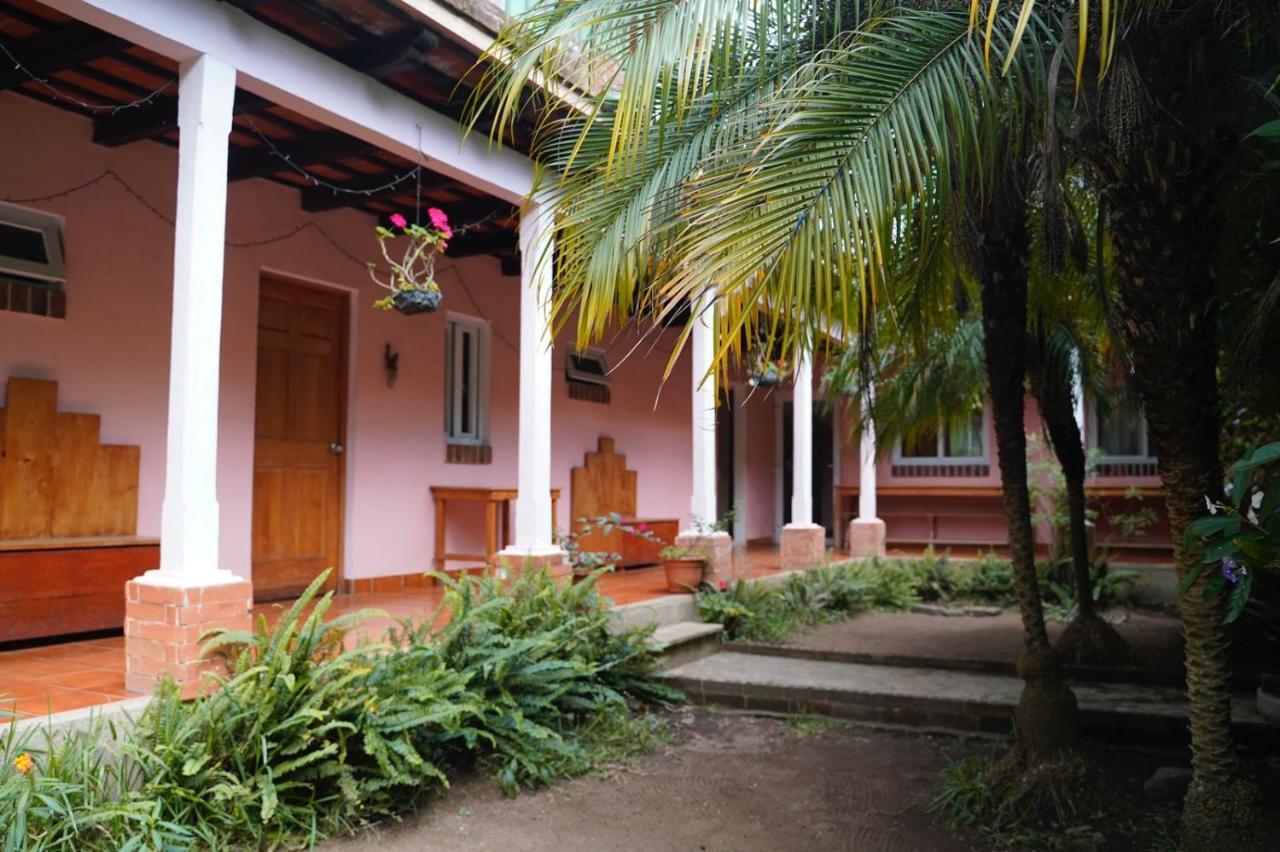 Casa Chapina Francesa San Lorenzo El Tejar Exterior photo